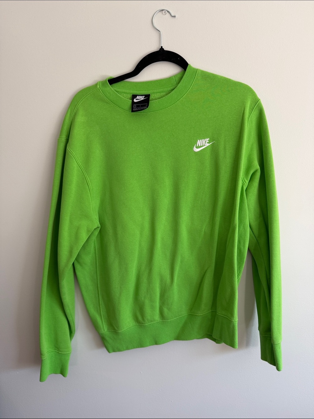 Nike Men's Lime Green Crewneck Sweatshirt